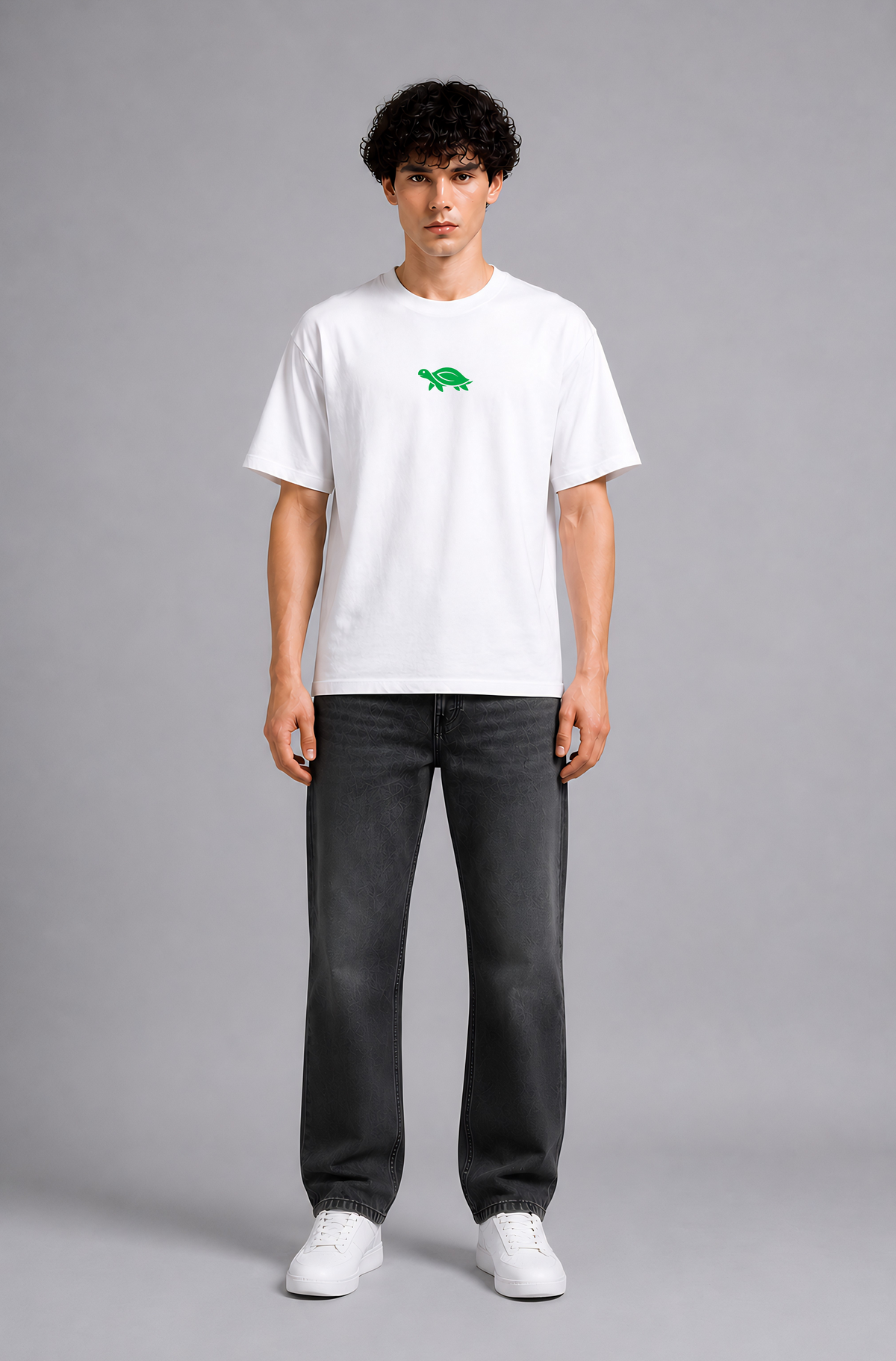 White turtle graphic oversized t-shirt men - front view