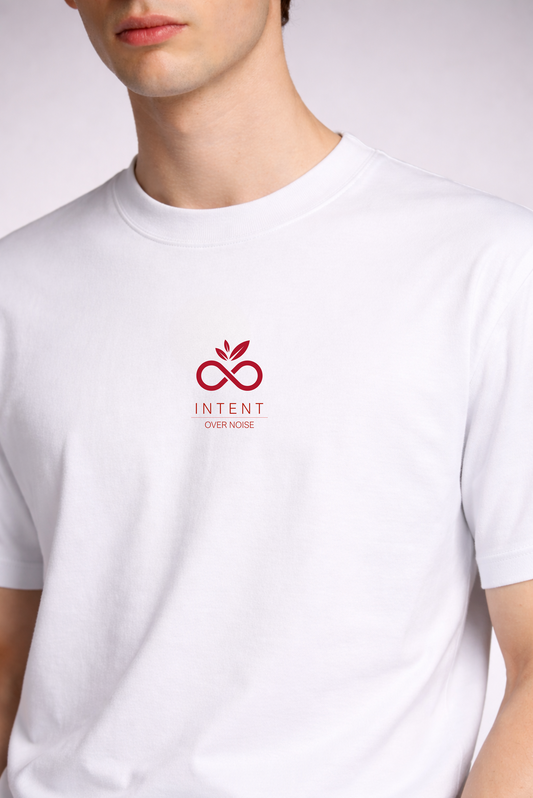 White graphic print oversized t-shirt men - close-up-front view