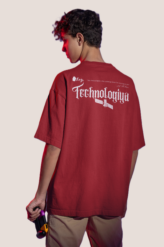 Red graphic print t-shirt men - three-quarter angle