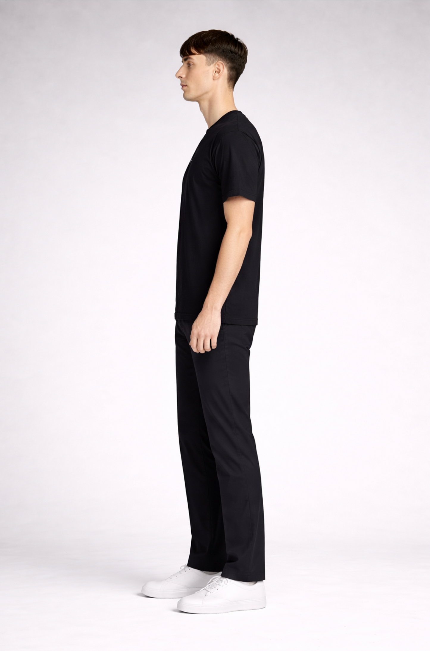 Black floral print oversized t-shirt men - side view