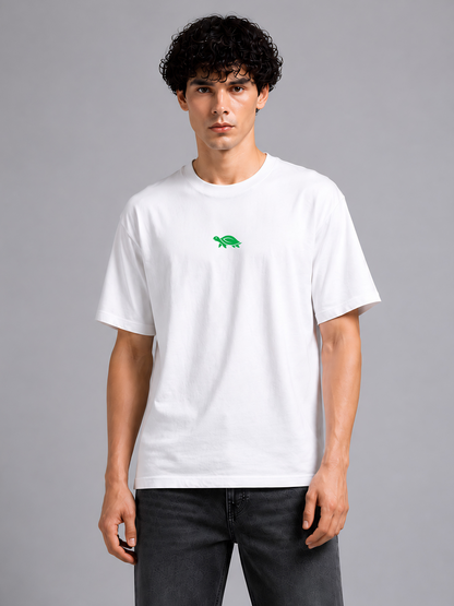 White oversized t-shirt men - front close view